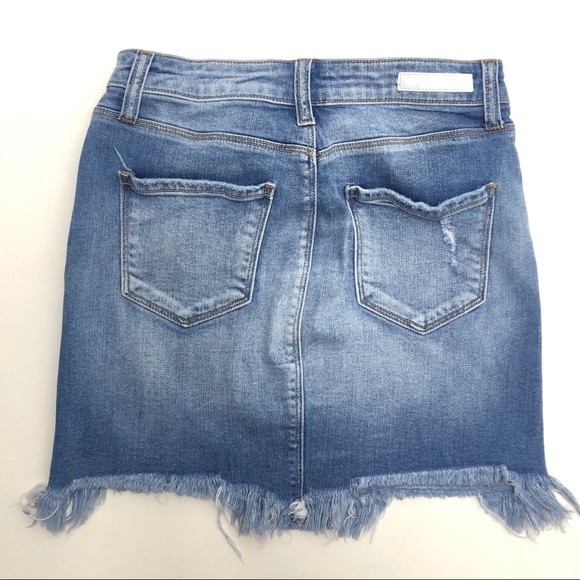 Cello Distressed Frayed Hem Jean Skirt Size S - Picture 2 of 4